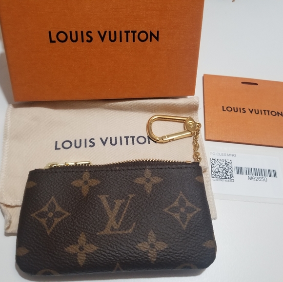 Louis Vuitton Key Pouch - Picture 1 of 7
